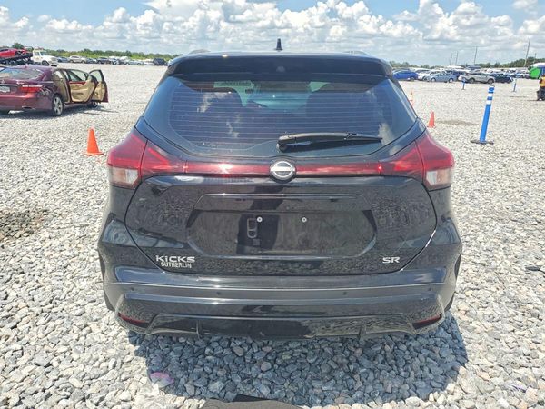 2022 NISSAN KICKS
