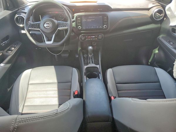 2022 NISSAN KICKS
