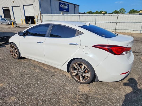 2015 HYUNDAI ELANTRA