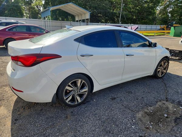 2015 HYUNDAI ELANTRA