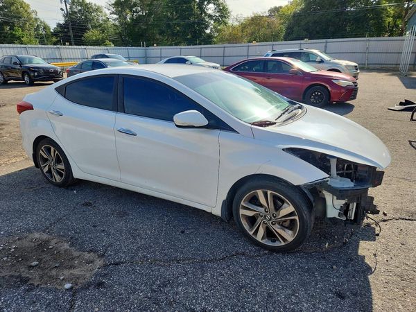 2015 HYUNDAI ELANTRA