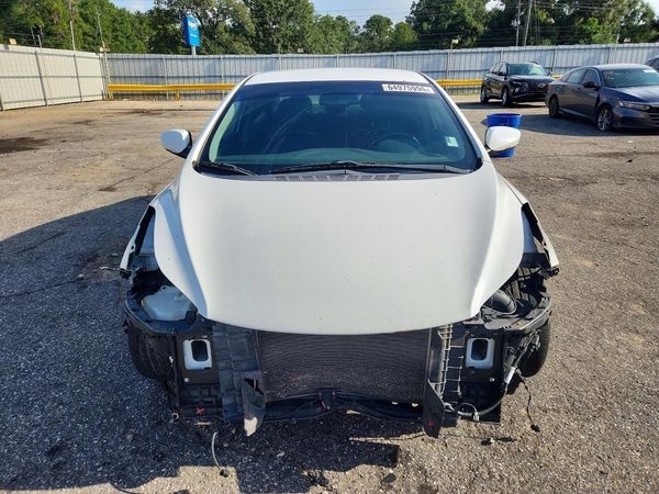 2015 HYUNDAI ELANTRA