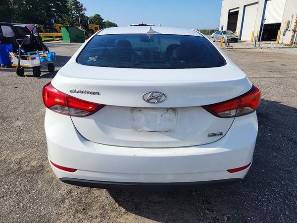 2015 HYUNDAI ELANTRA