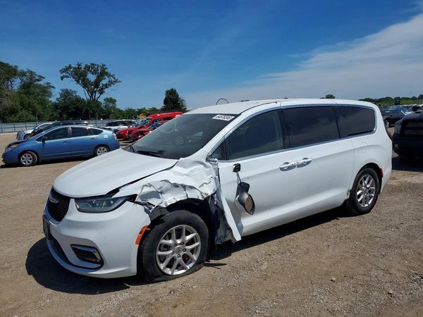 2023 CHRYSLER PACIFICA