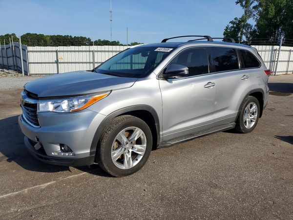 2015 TOYOTA HIGHLANDER