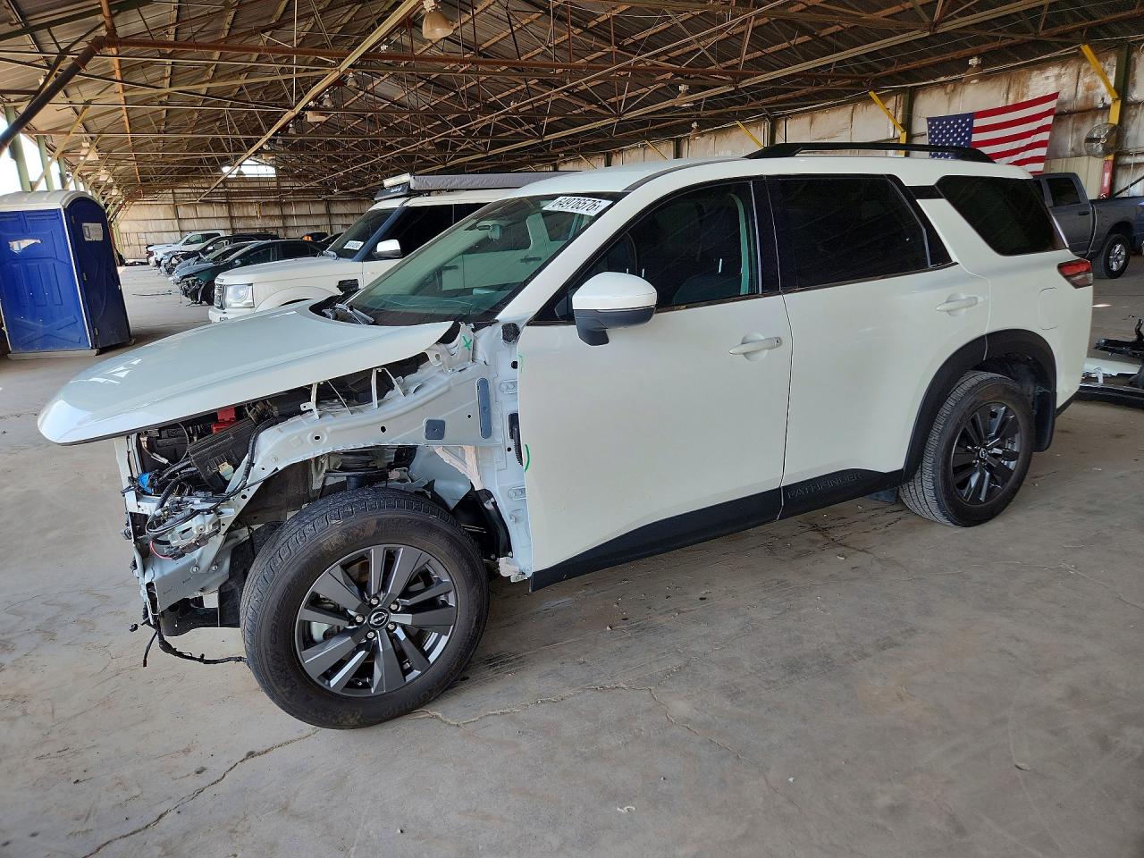 2024 NISSAN PATHFINDER SV