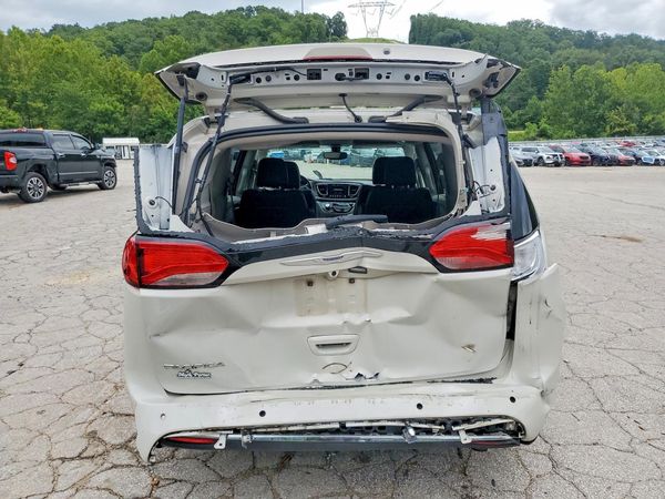 2019 CHRYSLER PACIFICA Touring L Plus