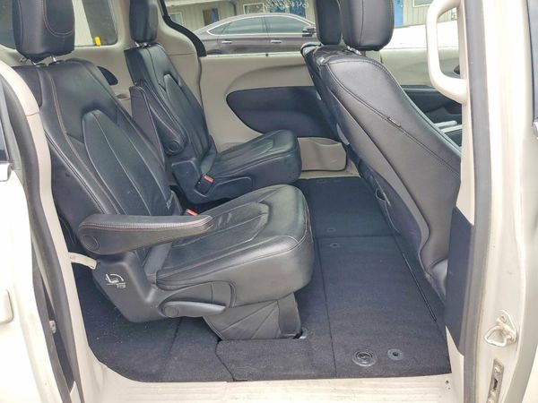 2019 CHRYSLER PACIFICA Touring L Plus