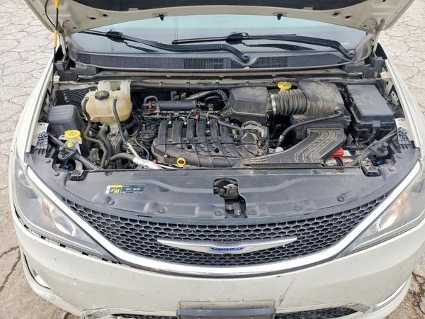 2019 CHRYSLER PACIFICA Touring L Plus