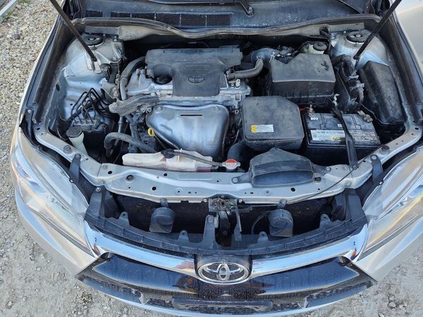 2016 TOYOTA CAMRY