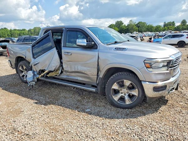 2019 RAM 1500 LARAMIE CREW CAB 4X4