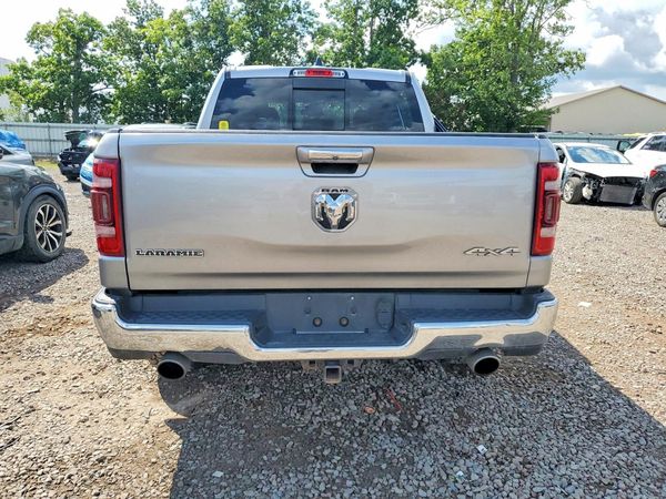 2019 RAM 1500 LARAMIE CREW CAB 4X4