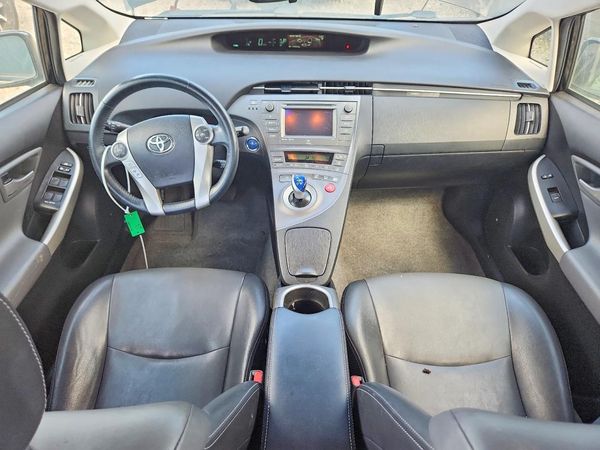 2014 TOYOTA PRIUS