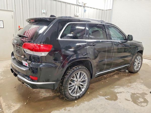 2017 JEEP GRAND CHEROKEE Summit