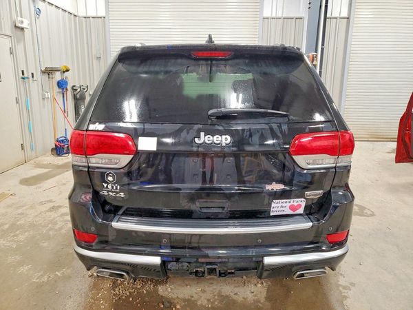 2017 JEEP GRAND CHEROKEE Summit