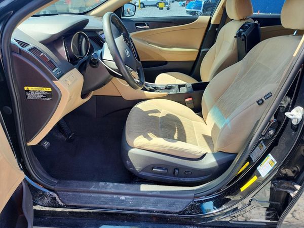 2013 HYUNDAI SONATA GLS/ GLS Popular