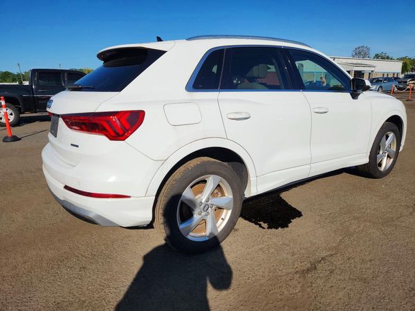 2020 AUDI Q3 quattro Premium Plus