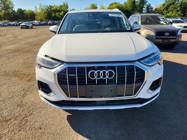 2020 AUDI Q3 quattro Premium Plus