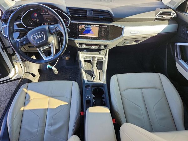 2020 AUDI Q3 quattro Premium Plus