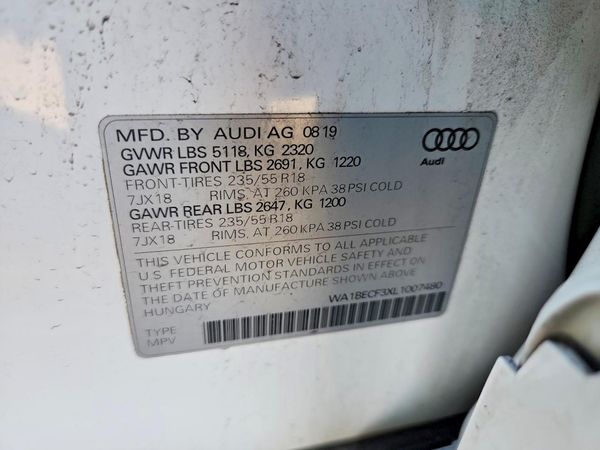 2020 AUDI Q3 quattro Premium Plus