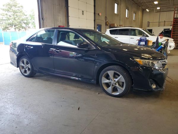 2012 TOYOTA CAMRY
