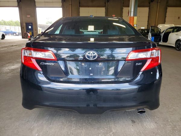 2012 TOYOTA CAMRY