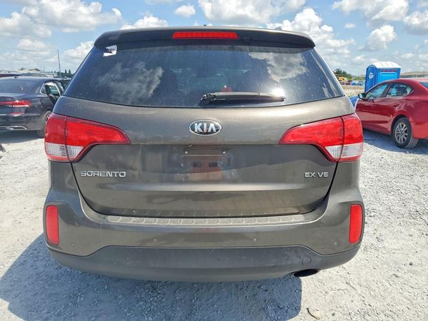 2015 KIA SORENTO GLS