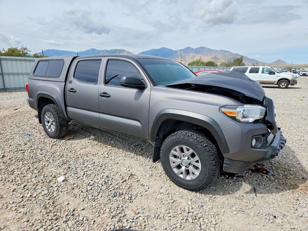 2017 TOYOTA TACOMA