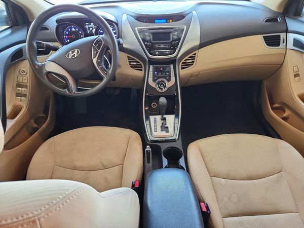 2013 HYUNDAI ELANTRA