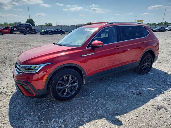 2022 VOLKSWAGEN TIGUAN 4Motion SE