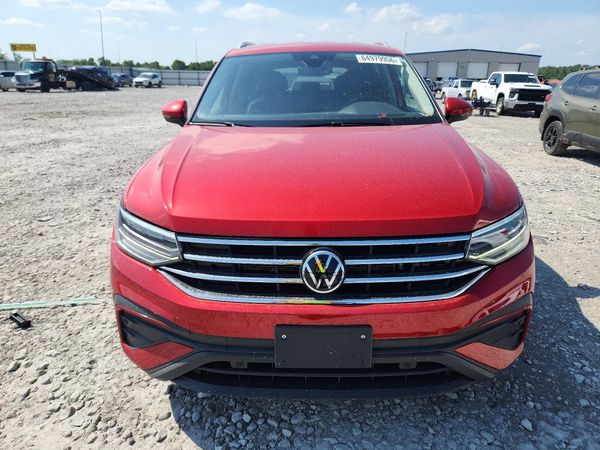 2022 VOLKSWAGEN TIGUAN 4Motion SE