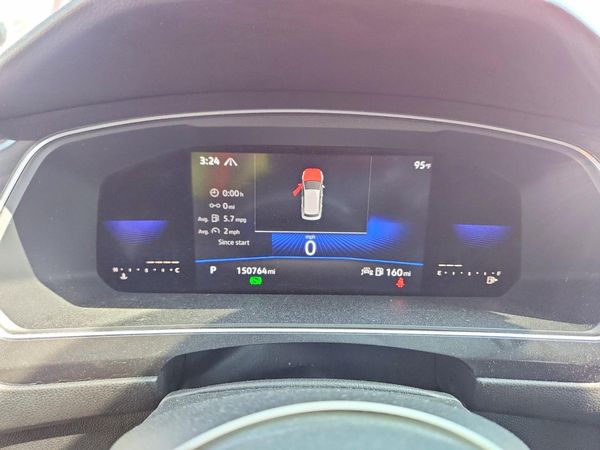 2022 VOLKSWAGEN TIGUAN 4Motion SE