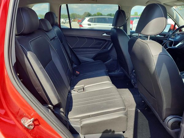 2022 VOLKSWAGEN TIGUAN 4Motion SE