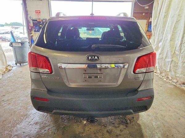 2013 KIA SORENTO Base / LX
