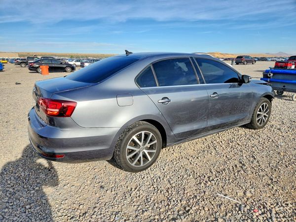 2017 VOLKSWAGEN JETTA SE