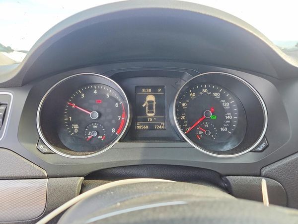 2017 VOLKSWAGEN JETTA SE