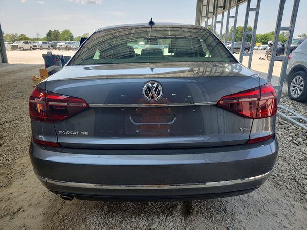 2018 VOLKSWAGEN PASSAT SE, SE w/ Technology
