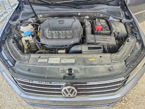 2018 VOLKSWAGEN PASSAT SE, SE w/ Technology
