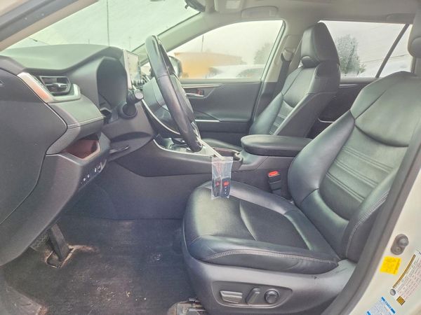 2020 TOYOTA RAV4 Limited