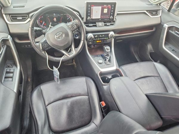 2020 TOYOTA RAV4 Limited
