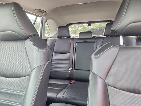 2020 TOYOTA RAV4 Limited