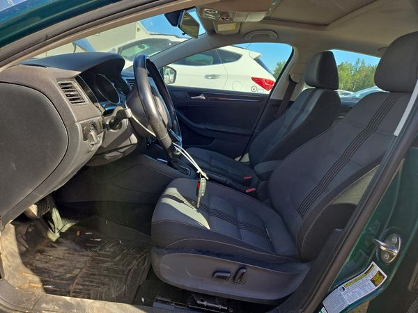 2017 VOLKSWAGEN JETTA SE