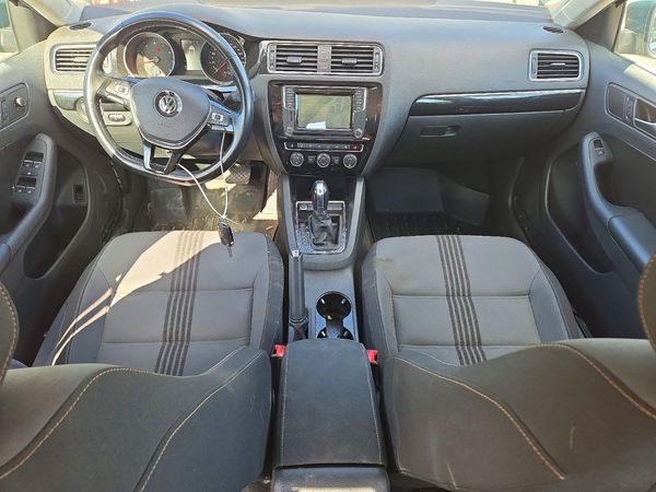 2017 VOLKSWAGEN JETTA SE