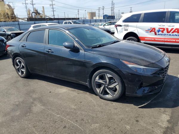 2023 HYUNDAI ELANTRA