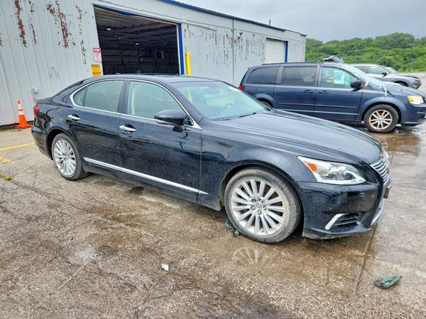 2014 LEXUS LS460 460 — Passenger 3/4