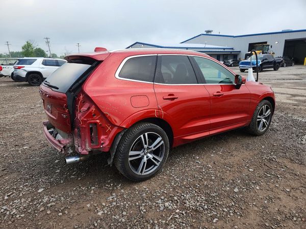 2020 VOLVO XC60