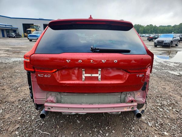 2020 VOLVO XC60