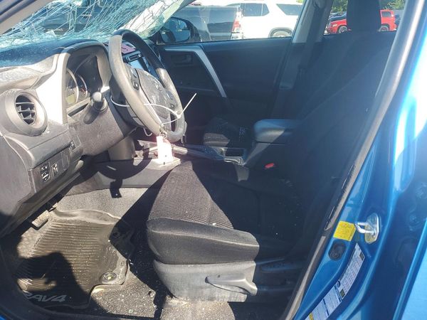 2016 TOYOTA RAV4 LE (X Grade)