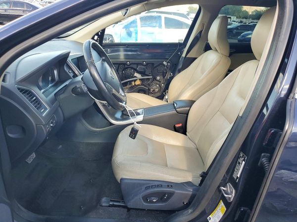 2016 VOLVO XC60 SV33 Premier