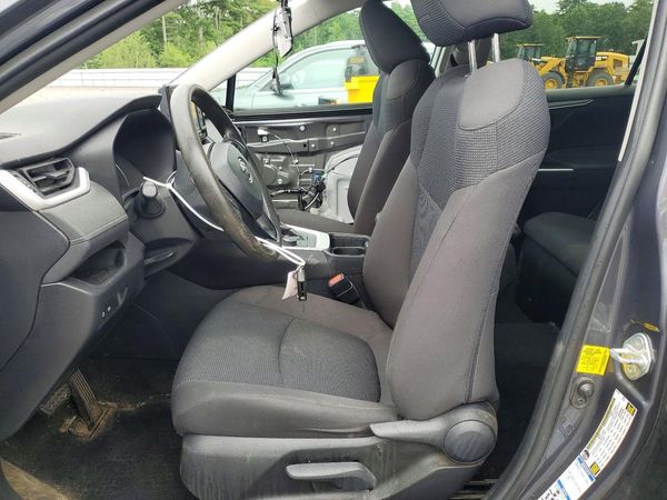 2020 TOYOTA RAV4 LE HV